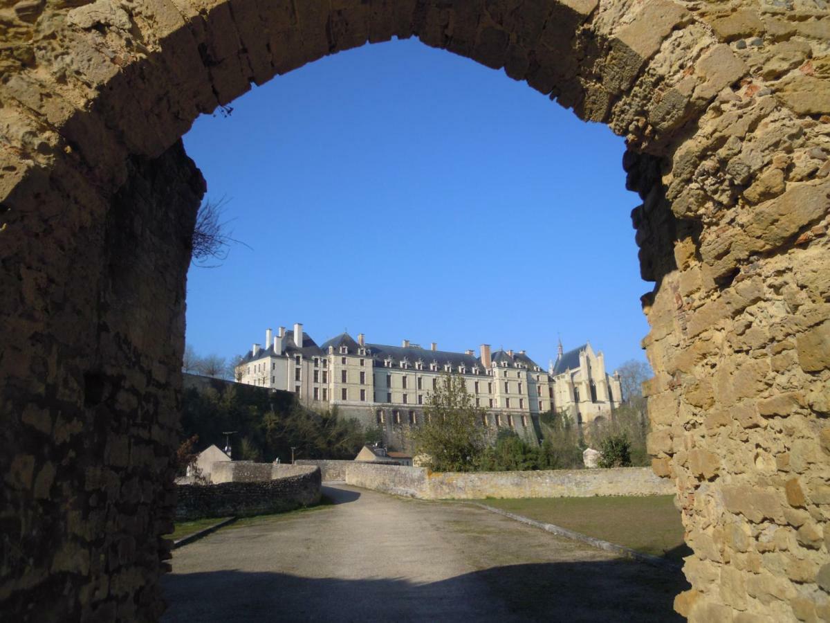 Moulin De L'Abbesse Bed & Breakfast Thouars Exterior photo