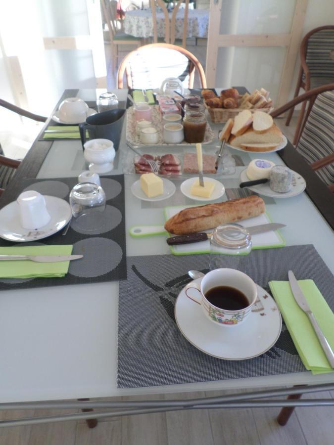 Moulin De L'Abbesse Bed & Breakfast Thouars Exterior photo