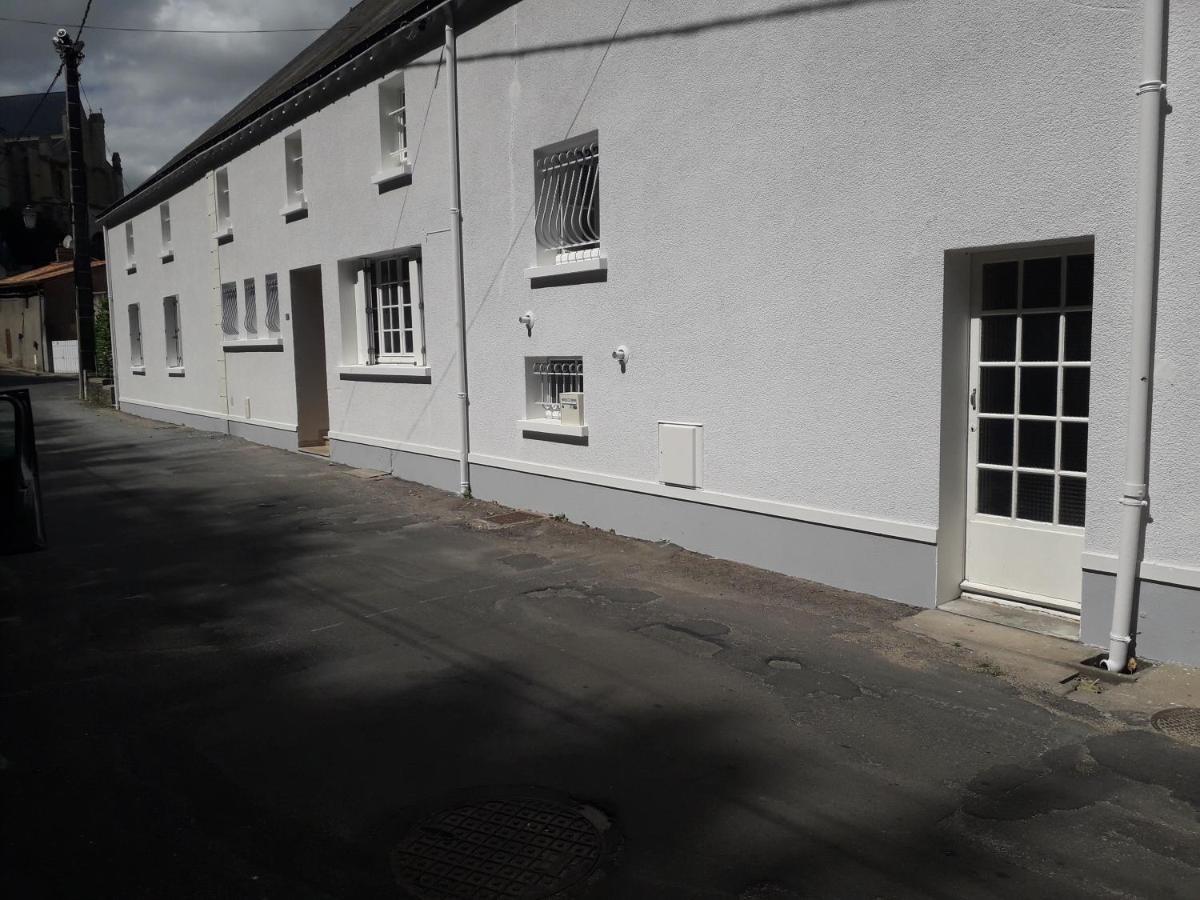 Moulin De L'Abbesse Bed & Breakfast Thouars Exterior photo